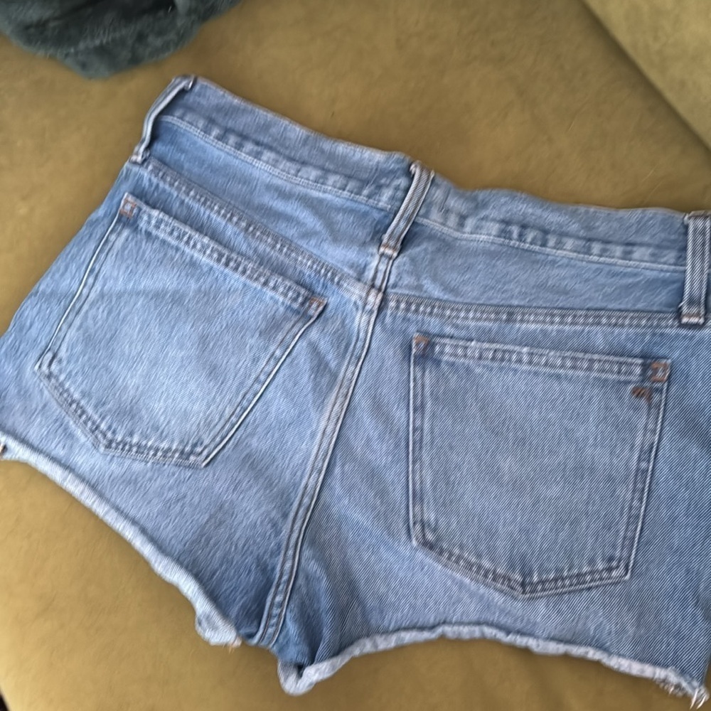 Madewell Relaxed Denim Shorts in Homecrest Wash: Ripped Edition 26 10 - Picture 6 of 6
